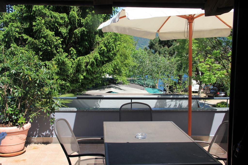 Veranda Beach Apartment Pianello Del Lario Room photo
